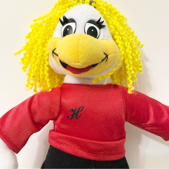 Chuck E. Cheese 2004 Helen Red Shirt Black Pants Limited Edition - Picture 3 of 15